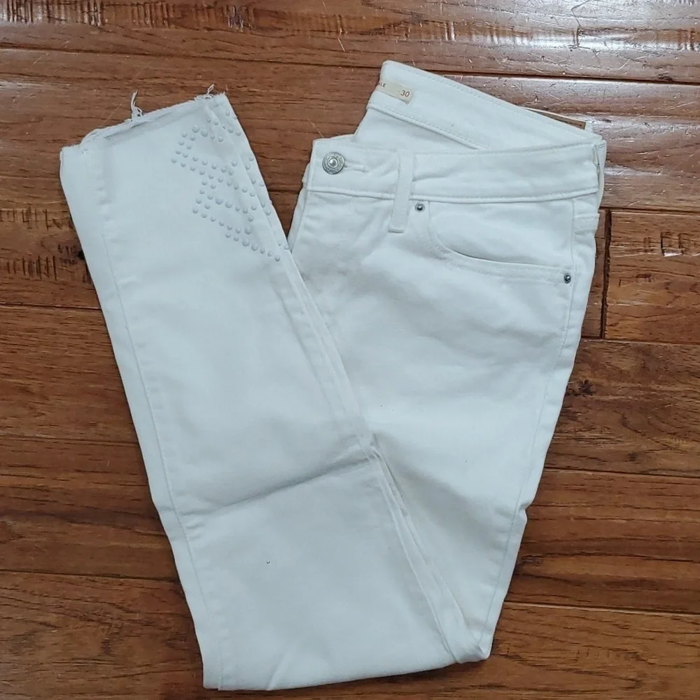 Levi's 711 skinny ankle white jeans